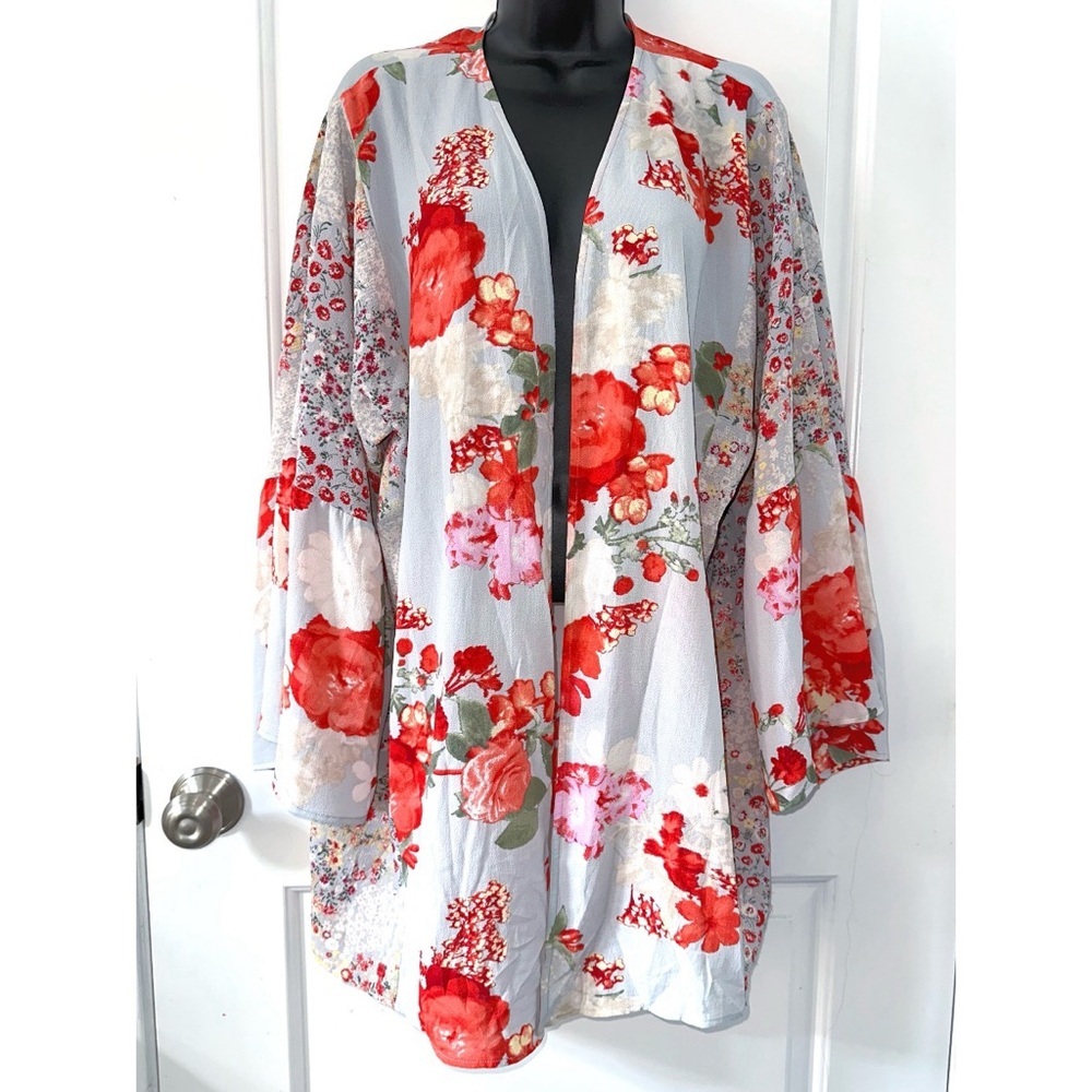 Hope Springs Gray & Red Floral Print Kimono Shawl with bell sleeves